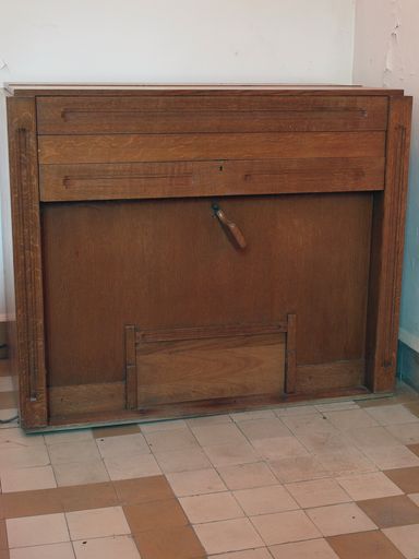 Le mobilier de la chapelle Sainte-Barbe de l'ancien sanatorium d'Helfaut