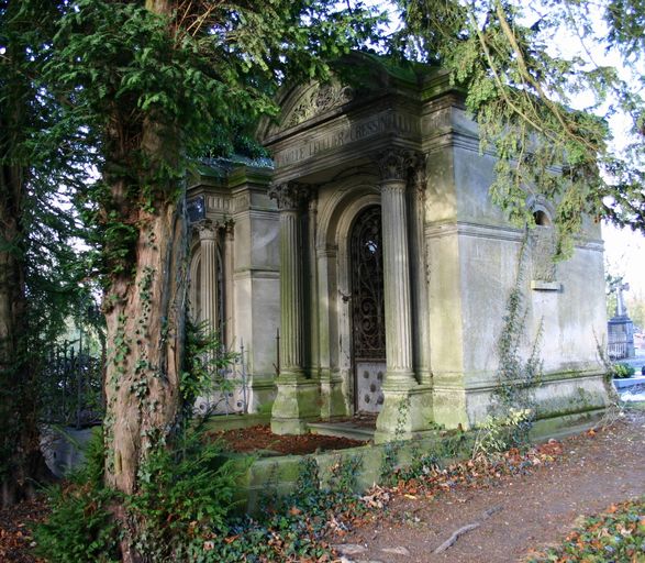 Tombeau (chapelle) de la famille Leuillier-Cressin