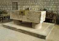 Autel tombeau et son tabernacle, de rite Paul VI