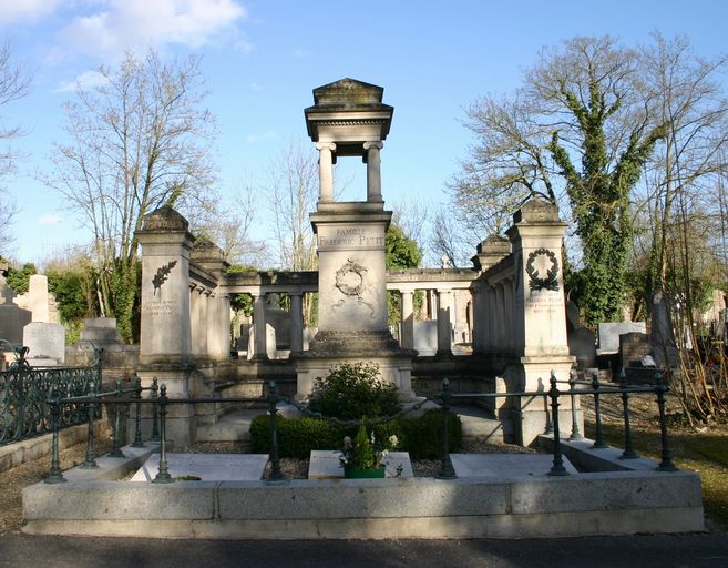 Monument sépulcral de la famille de Frédéric Petit