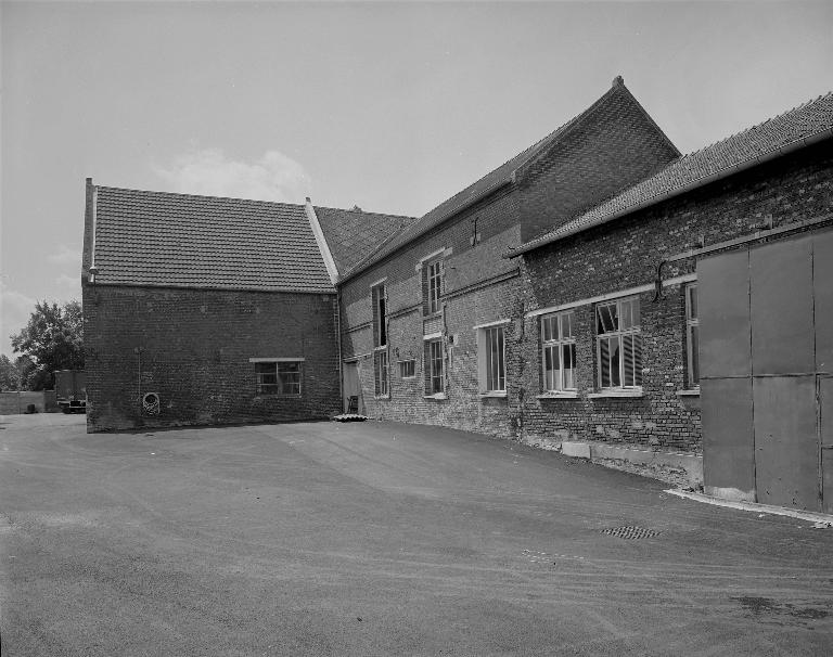 Ancienne usine de papeterie C. Rouillon, puis Dufourmantel, puis Maisonneuve ; puis usine de chapellerie Battersby et Cie ; puis usine d'apprêt des étoffes Texal Enduction