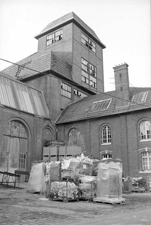 Ancienne sucrerie de betteraves de Monchy-Lagache, puis râperie de betteraves de la Compagnie Nouvelle des Sucreries Réunies (C.N.S.R.), devenue usine de matières plastiques Mitry