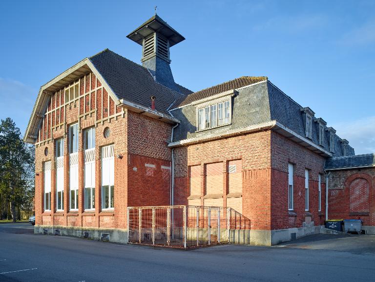 Ancien asile d'aliénés, puis hôpital psychiatrique, puis centre hospitalier spécialisé (CHS), dit établissement public de santé mentale des Flandres