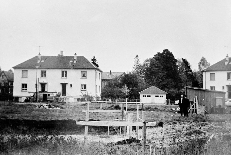 Ancienne Société Industrielle de Produits Chimiques, puis Société industrielle d' Electrochimie Bozel (Bozel Maletra, Nobel Bozel, Nobel Hoechst Chimie), puis Société Française Hoechst