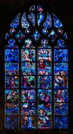 Verrière figurée : Scènes de la vie de la Vierge et du Christ (baie 7)