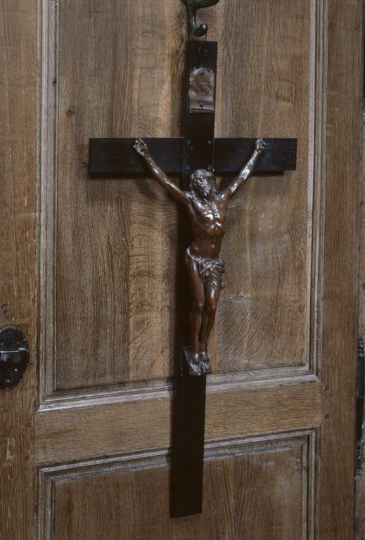 Croix de sacristie : Christ en croix