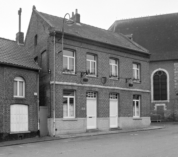 Ancienne école primaire, mairie et corps de garde de Landas, actuellement foyer rural