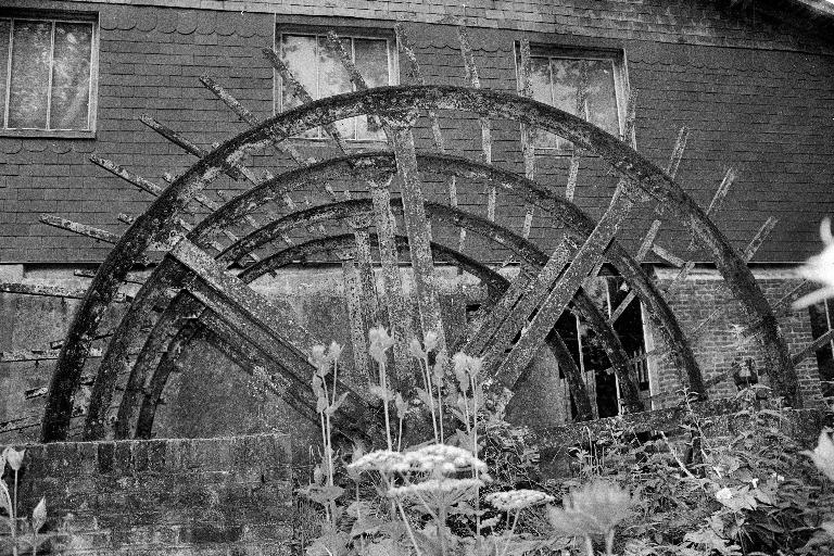 Ancien moulin à la Mécanique, puis scierie