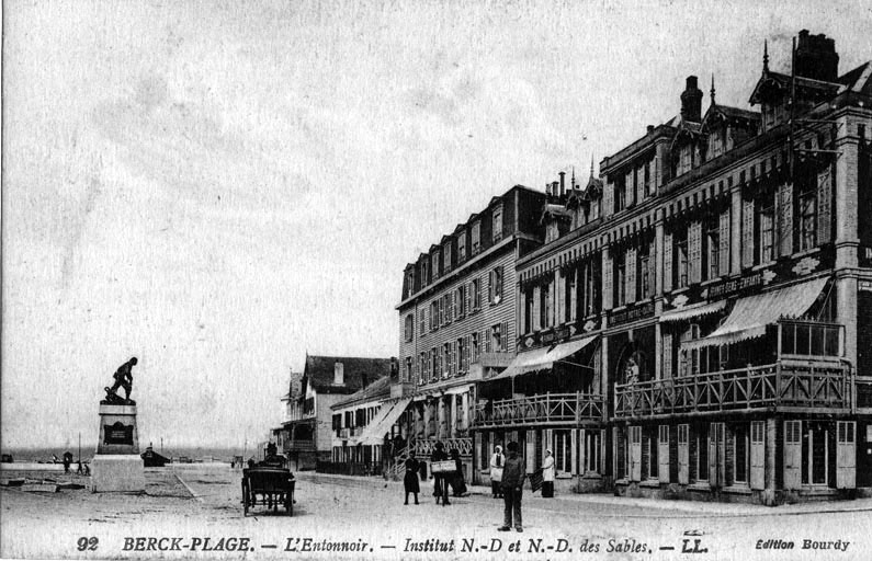 Ancien hôpital marin, dit Institut Notre-Dame et villa ou maison Notre-Dame (détruit)