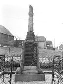 Monument aux morts de la guerre 1914-1918, rue Jean-Mermoz.