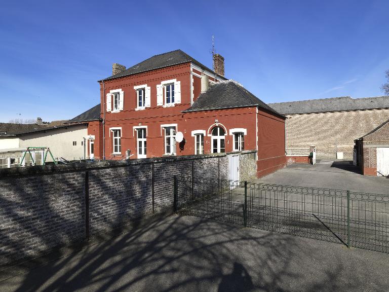 Mairie et ancienne école de Bourseville