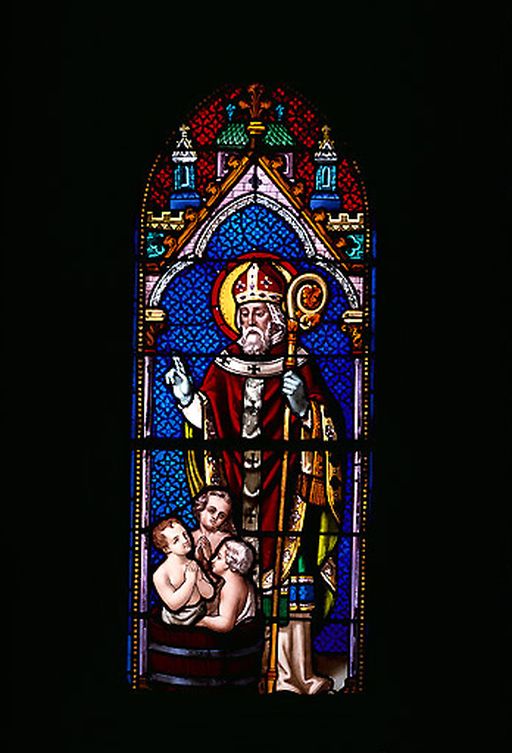 Ensemble de deux verrières à personnages : Saint Nicolas ressuscitant les trois enfants, Saint Remi (baies 5, 6)