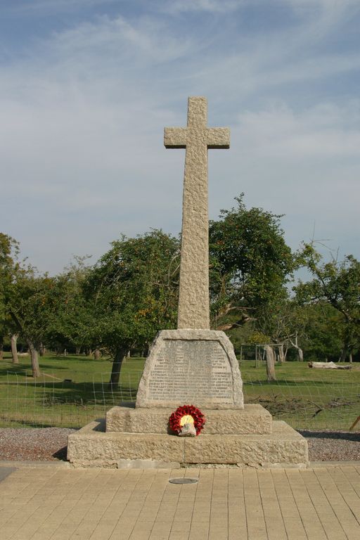 Monument aux morts du 2e bataillon du Devonshire Regiment à La Ville-aux-Bois-lès-Pontavert