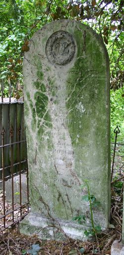 Enclos funéraire de la famille Ponche-Bellet