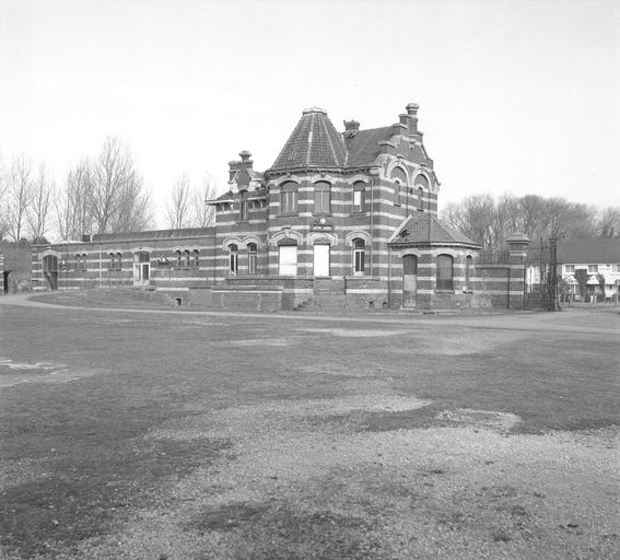Ancienne ferme du sanatorium de Zuydcoote, dite ferme Nord.