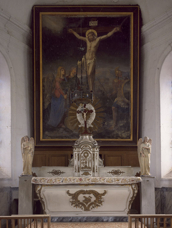 Autel, tabernacle, croix d'autel et gradin d'autel (maître-autel)