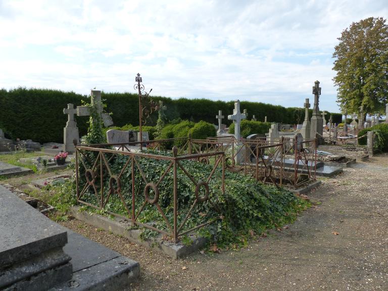 cimetière communal d'Athies