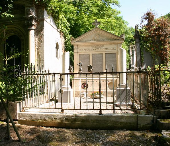 Enclos funéraire de la famille Dufourmantel-Tellier