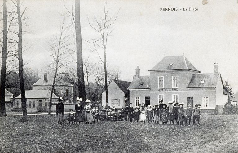 Le village de Pernois