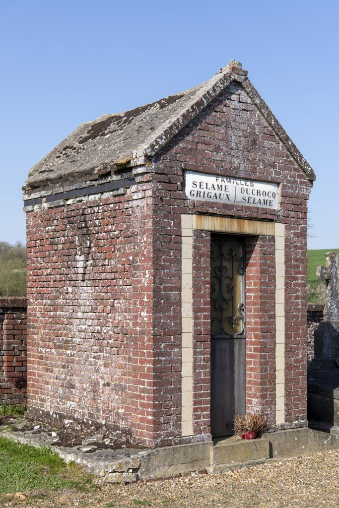 Cimetière communal de Bucamps