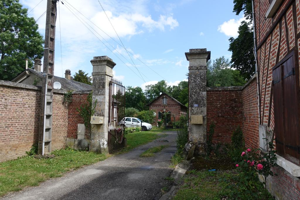 Ancienne ferme et château de Bonneleau