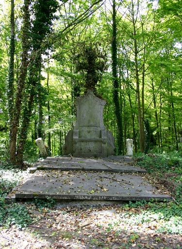 Tombeau (stèle funéraire) de la famille Matifas