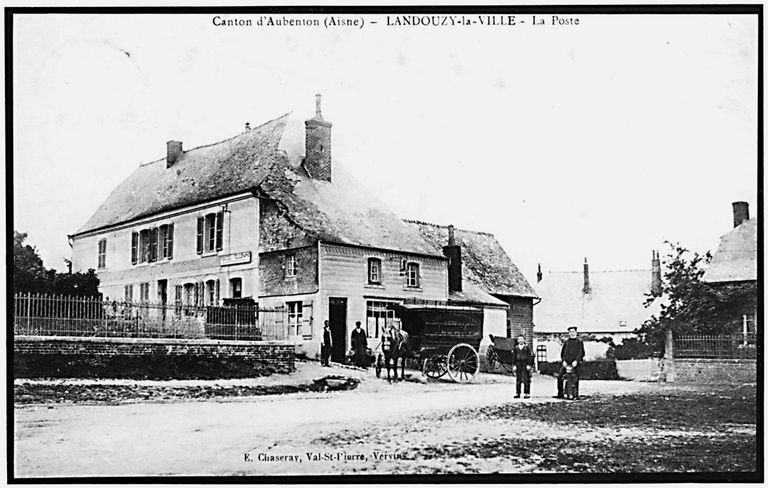 Ancienne maison ou manoir (?) puis relais de poste à Landouzy-la-Ville