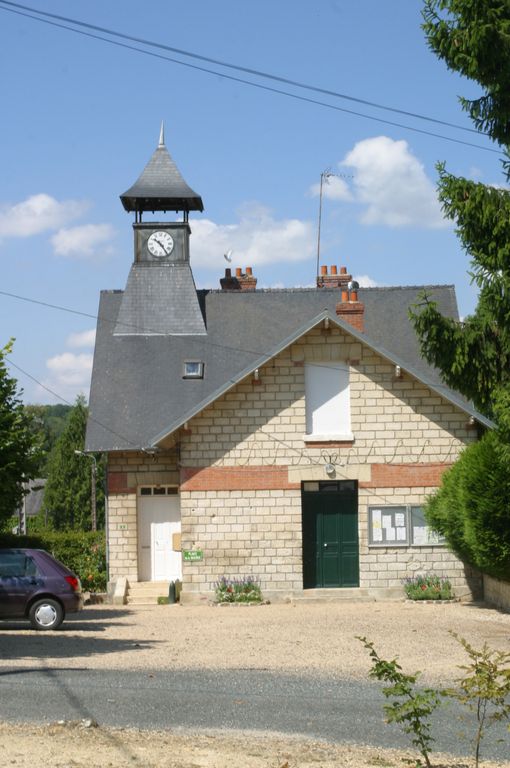 Mairie et ancienne école primaire de Filain