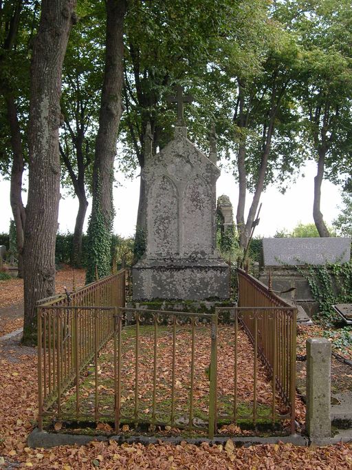 Tombeau (stèle funéraire) de la famille Hareux-Sailly