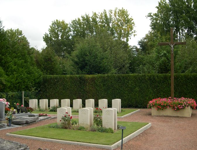 Cimetière communal de Salouël (ancien cimetière communal de Saleux-Salouël)