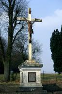 Croix de chemin au Nouvion-en-Thiérache