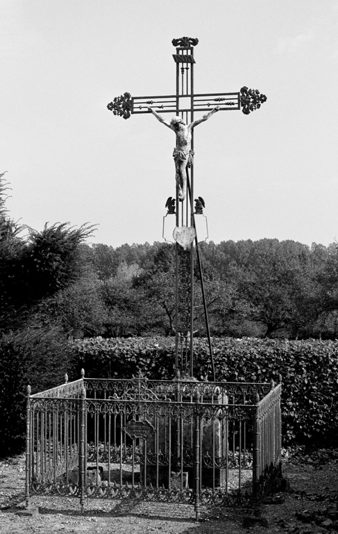 Le cimetière communal de Querrieu