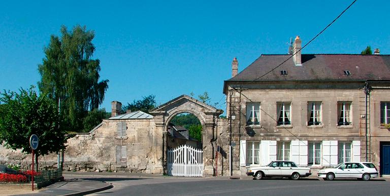 Ancien château des comtes de Braine (vestiges)