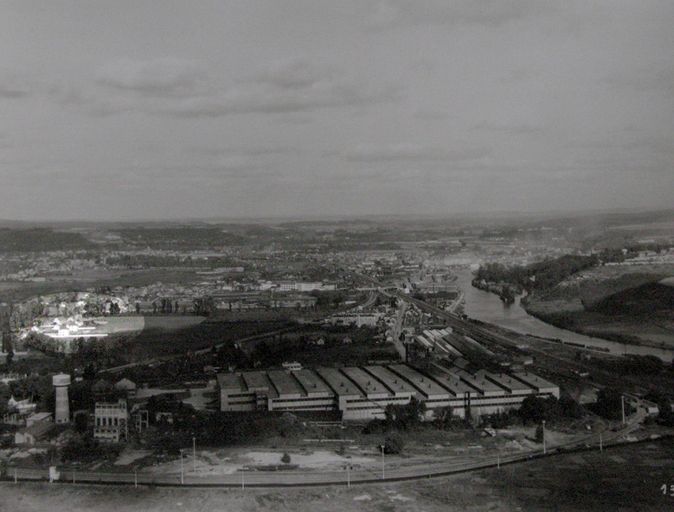 Ensemble de maisons des ingénieurs de l'usine Arcelor à Montataire