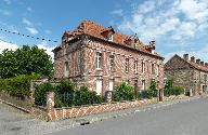 Ancienne maison de directeur de l'usine Saint Frères des Moulins-Bleus, puis garderie d'enfants, dite crèche Saint Frères des Moulins-Bleus