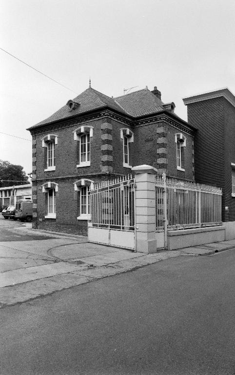 Usine de serrurerie Maquennehem et Imbert, puis Imbert Ricquier, puis Bricard