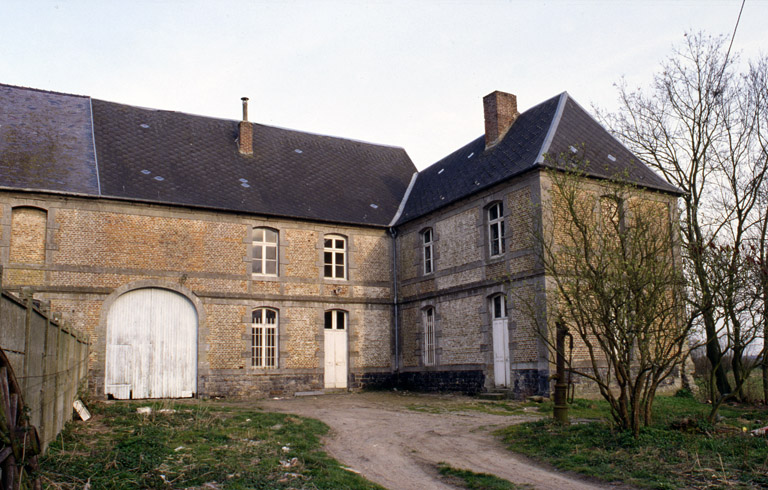 Ancienne abbaye bénédictine Saint-Etienne de Fesmy-le-Sart, puis maison et ferme