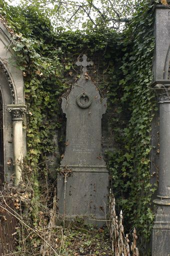 Tombeau (stèle funéraire) de la famille Leroy-Morien