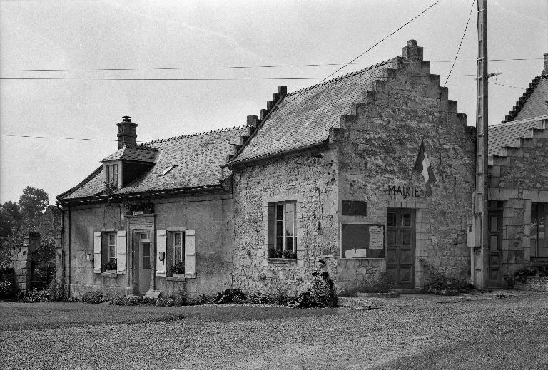 Ancienne maison, puis mairie-école de Soucy