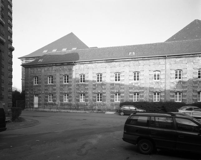 Ancien hôpital général de Valenciennes, dit hôpital du Hainaut, puis hospice et hôpital militaire (actuellement maison de retraite du Hainaut)