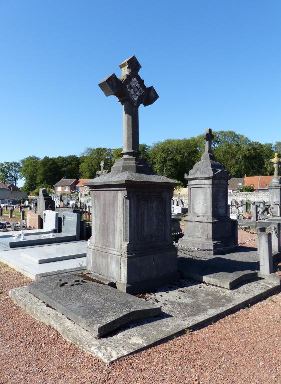 Enclos funéraire des familles Châtel-Duboscq [ou Dubois] et Châtel-Postel