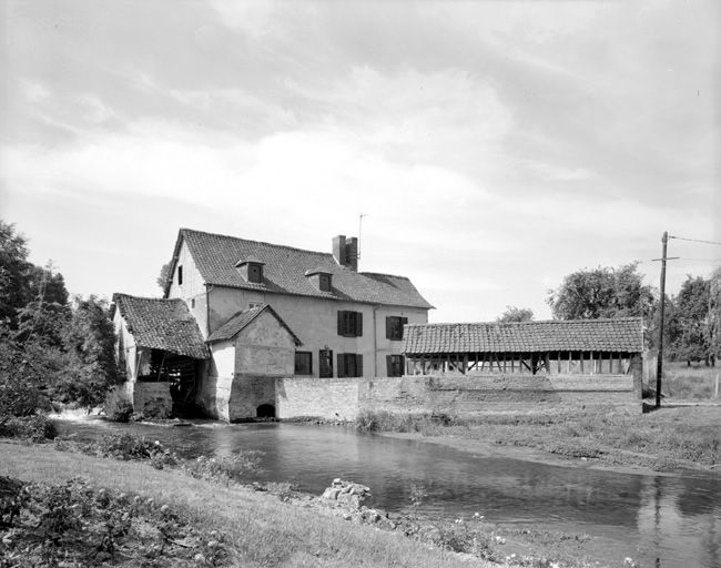 Ancien moulin à farine dit Moulin du Château