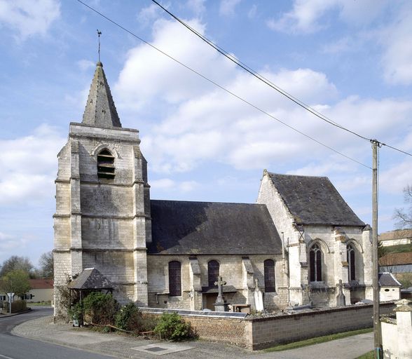 Église paroissiale Saint-Pierre et cimetière de Franqueville