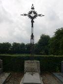 Croix du cimetière d'Allonville