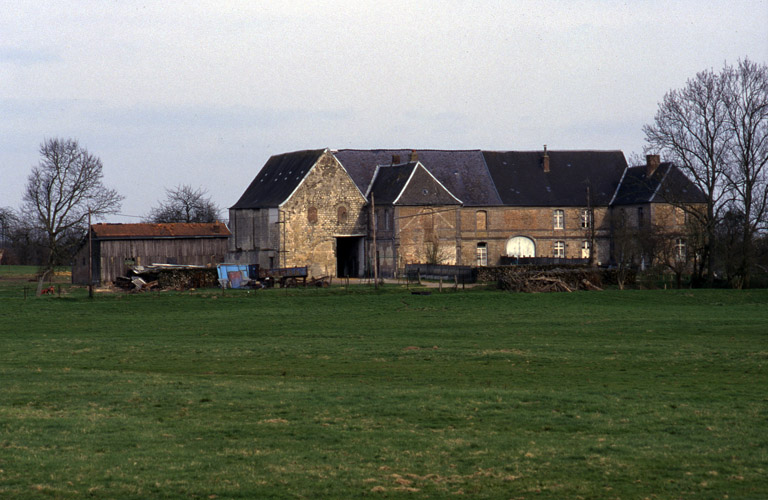Ancienne abbaye bénédictine Saint-Etienne de Fesmy-le-Sart, puis maison et ferme