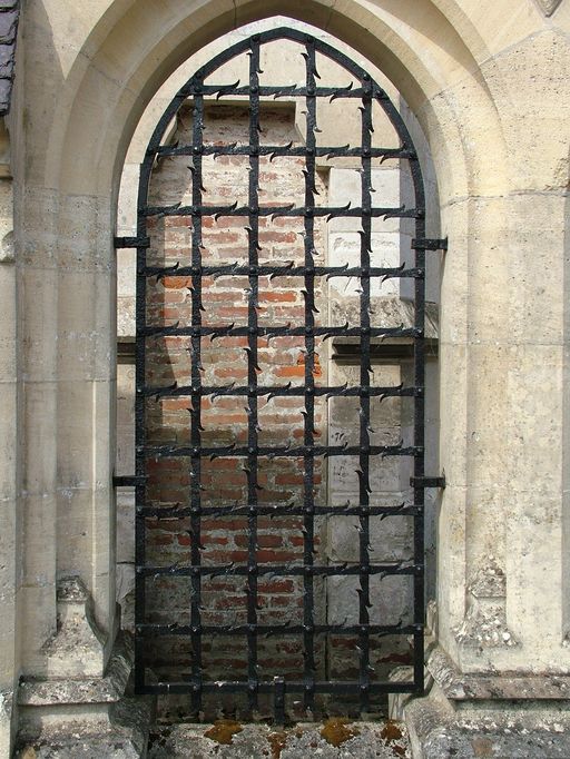 Clôture de l'enclos funéraire de la famille de Berny