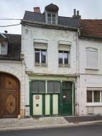 Ancien entrepôt d'un débitant de boisson, actuellement maison