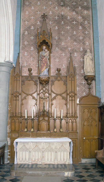 Ensemble des 2 autels, 2 tabernacles, 2 gradins d'autel (autels secondaires de la Vierge et de saint Joseph)