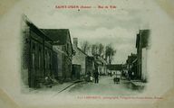 Vue d'une rue de Ville, au début du 20e siècle, carte postale (coll. part.).