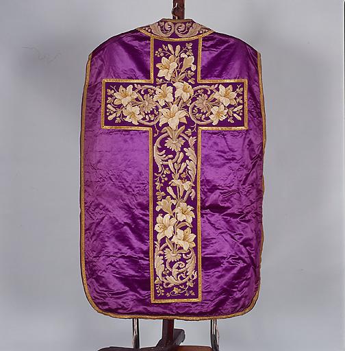 Chasuble (ornement violet)